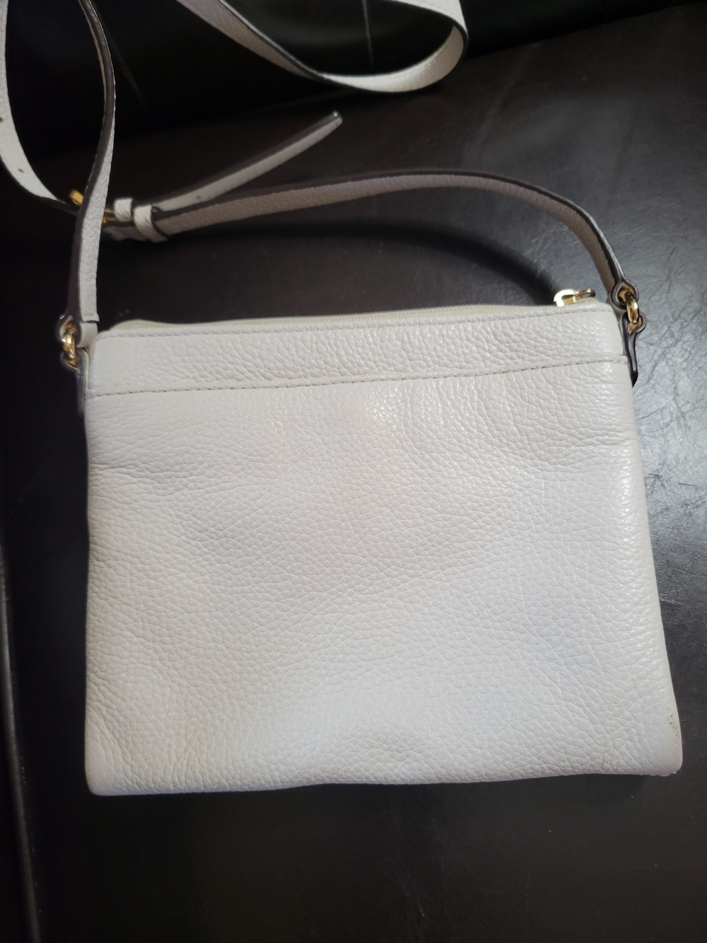 Michael Kors White Pebbled Leather Crossbody with Gold MK Medallion - Picture 3 of 10